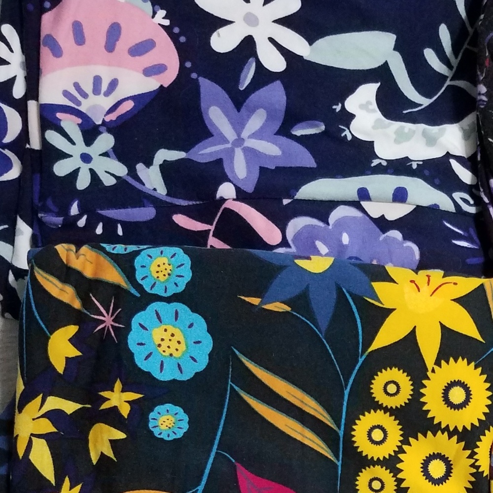 4 pairs of TC2 LuLaRoe leggings floral